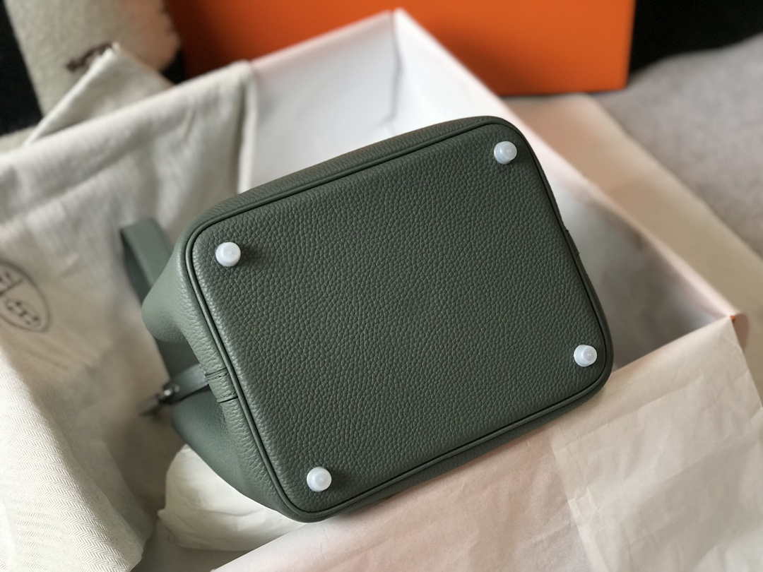 Hermes H056289 Picotin Lock 18 22 Bag H330015