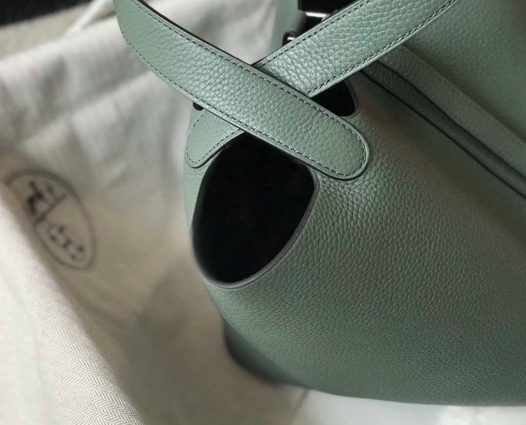 Hermes H056289 Picotin Lock 18 22 Bag H330015