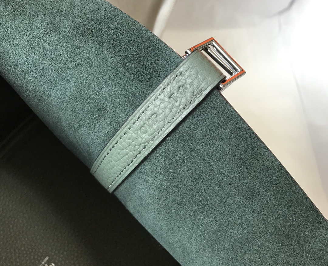 Hermes H056289 Picotin Lock 18 22 Bag H330015 - 18 cm - View 8