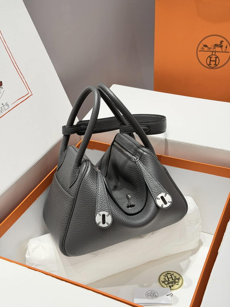 Hermes H073428 Lindy 26 Clemence TC Bag H232001
