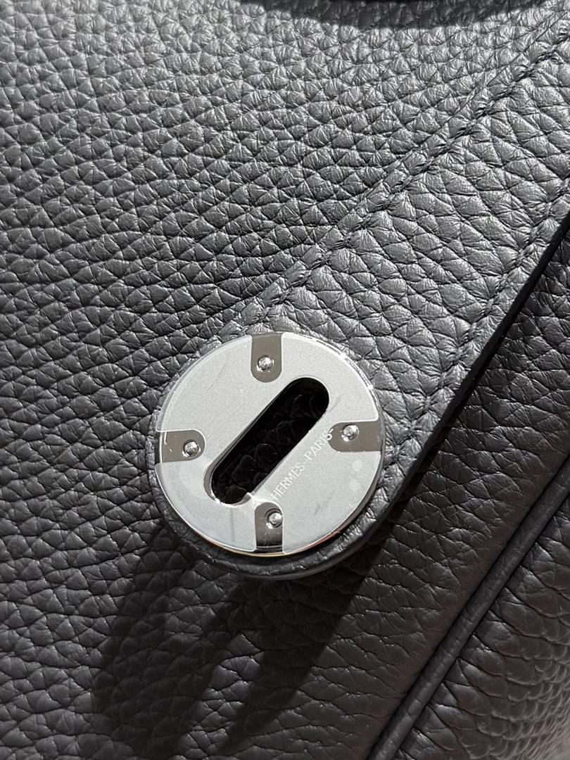 Hermes H073428 Lindy 26 Clemence TC Bag H232001