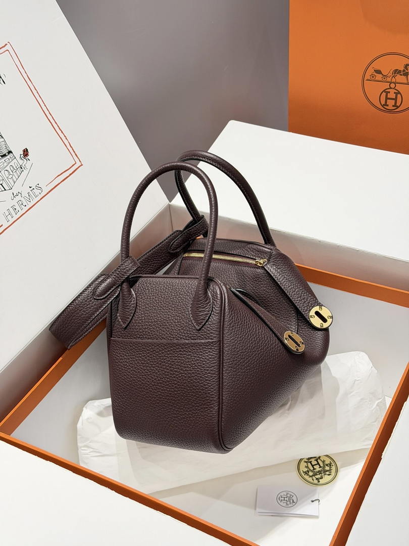 Hermes H073428 Lindy 26 Clemence TC Bag H232002