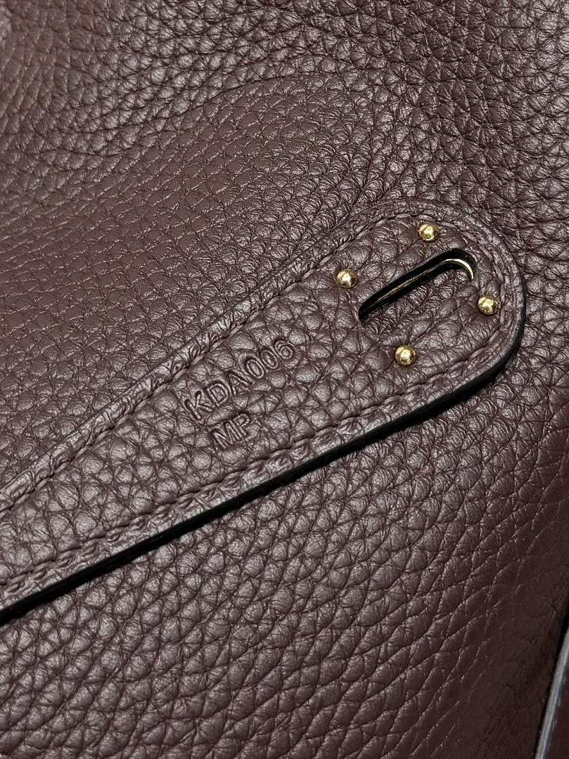 Hermes H073428 Lindy 26 Clemence TC Bag H232002