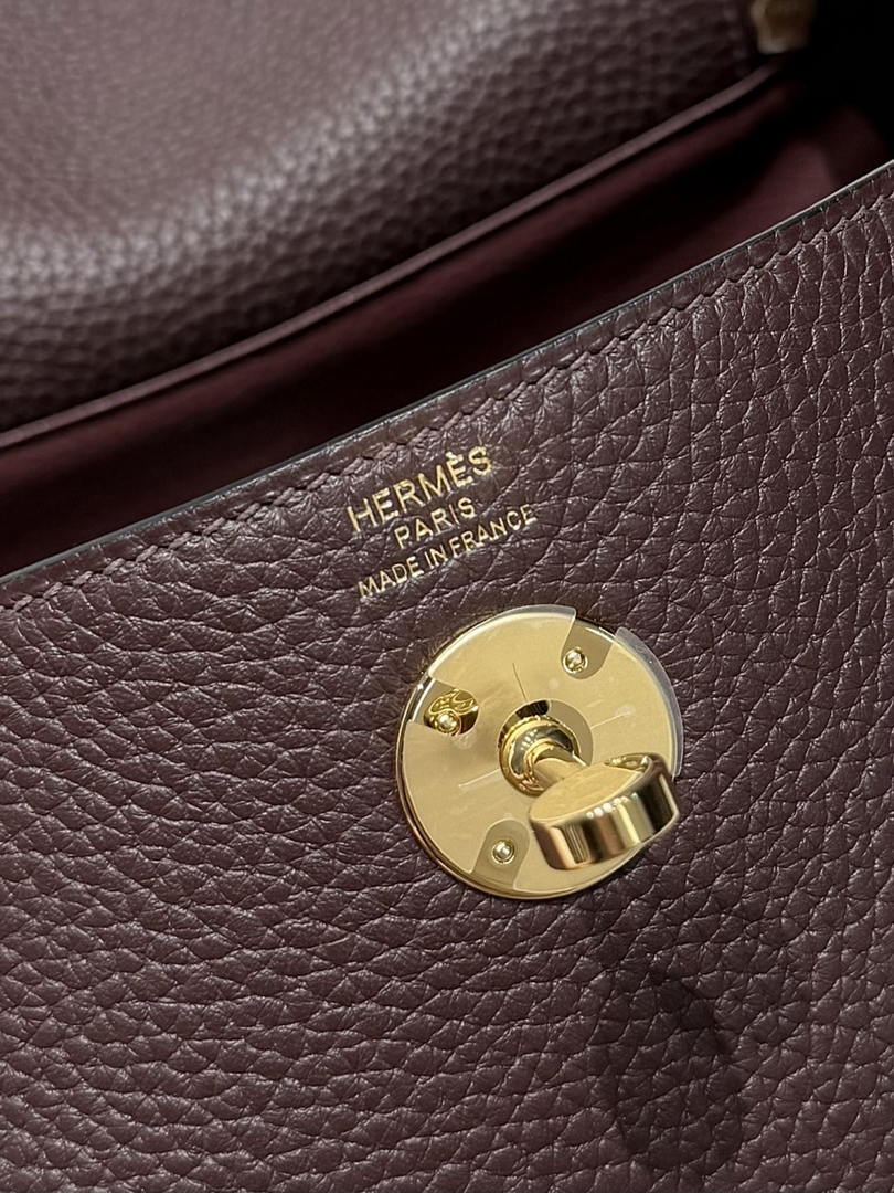 Hermes H073428 Lindy 26 Clemence TC Bag H232002