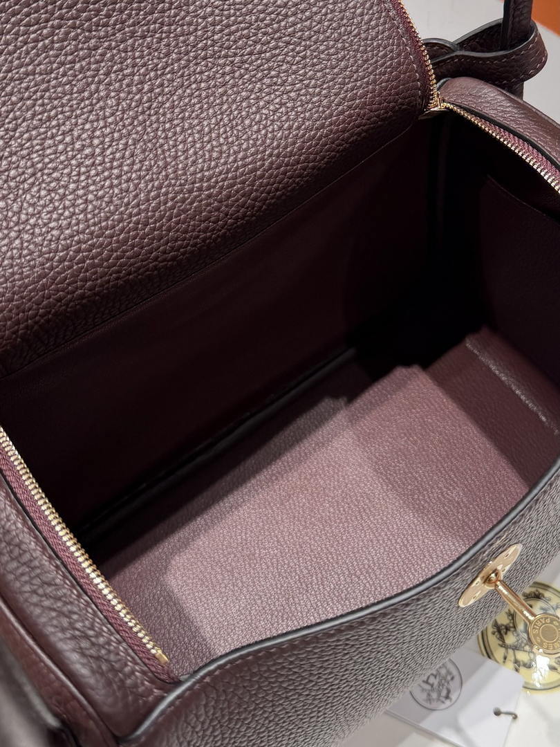 Hermes H073428 Lindy 26 Clemence TC Bag H232002