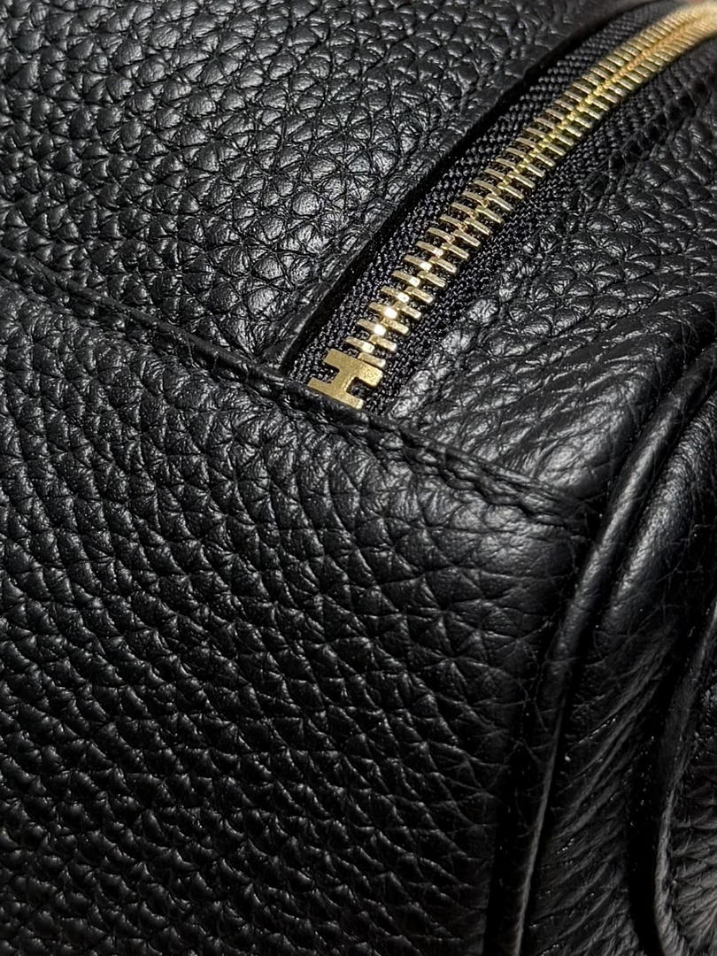 Hermes H073428 Lindy 26 Clemence TC Bag H232006