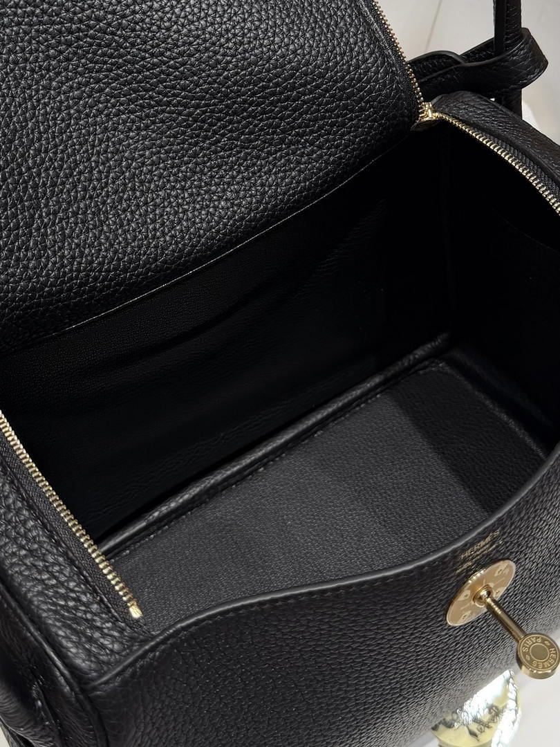 Hermes H073428 Lindy 26 Clemence TC Bag H232006