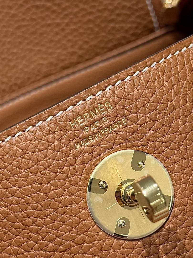 Hermes H073428 Lindy 26 Clemence TC Bag H232007