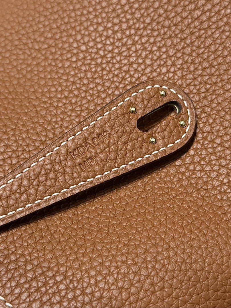 Hermes H073428 Lindy 26 Clemence TC Bag H232007