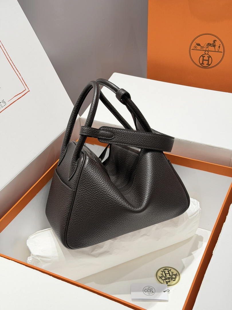 Hermes H073428 Lindy 26 Clemence TC Bag H232008