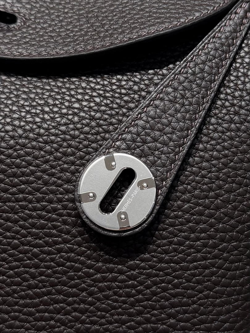 Hermes H073428 Lindy 26 Clemence TC Bag H232008