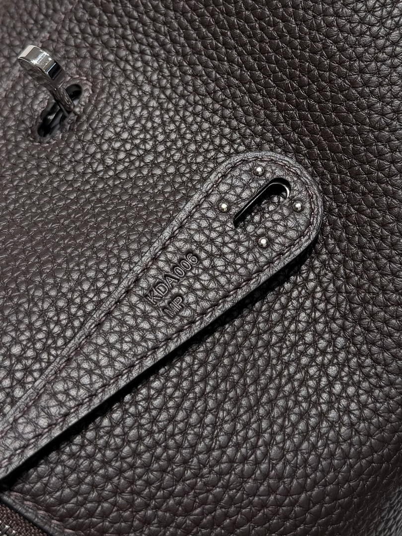 Hermes H073428 Lindy 26 Clemence TC Bag H232008