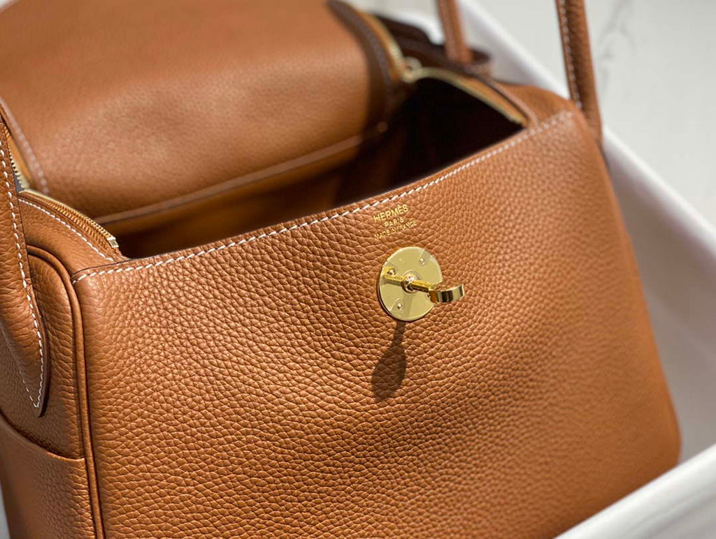 Hermes H073428 Lindy Bag 26 30 H231938