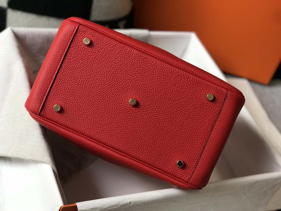 Hermes H073428 Lindy Bag 26 30 H231939