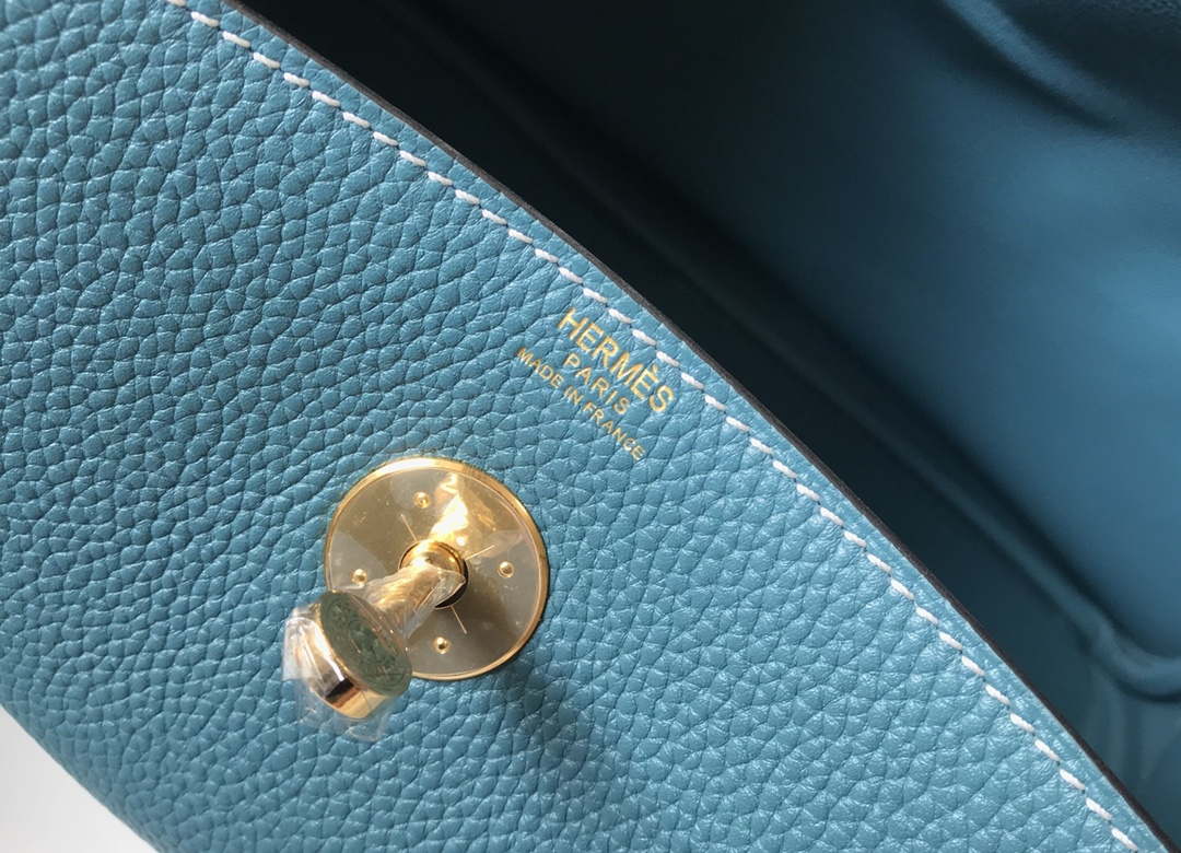 Hermes H073428 Lindy Bag 26 30 H231941