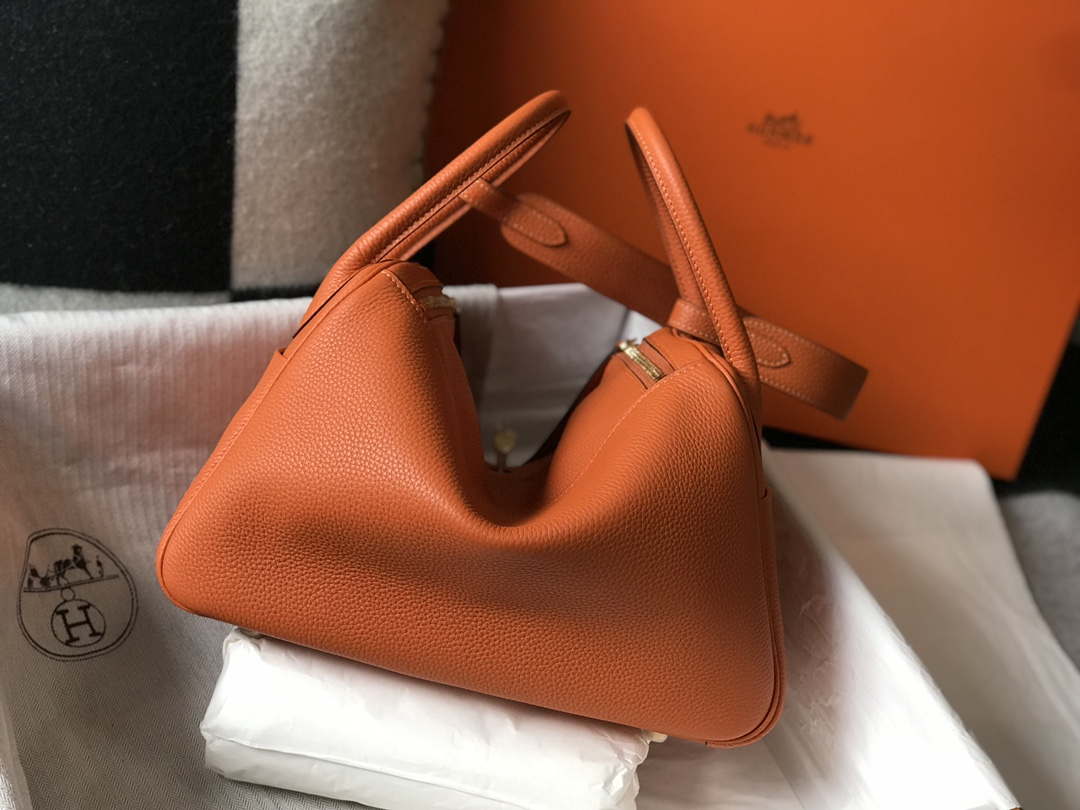 Hermes H073428 Lindy Bag 26 30 H231946