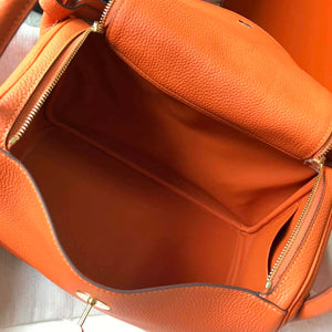 Hermes H073428 Lindy Bag 26 30 H231946 - 26 cm: 26 x 18 x 14 cm / Gold - View 9