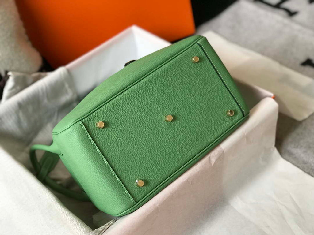 Hermes H073428 Lindy Bag 26 30 H231947