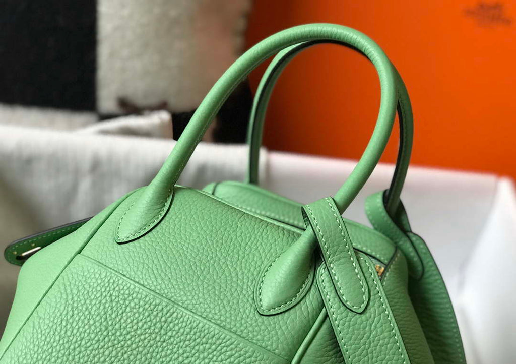 Hermes H073428 Lindy Bag 26 30 H231947
