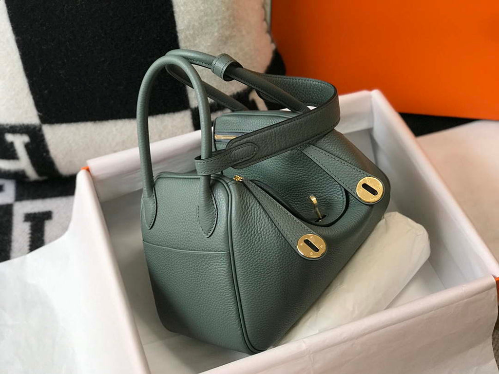 Hermes H073428 Lindy Bag 26 30 H231948