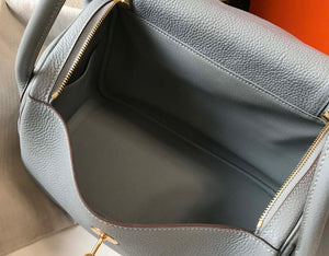 Hermes H073428 Lindy Bag 26 30 H231949 - 26 cm: 26 x 18 x 14 cm / Gold - View 8