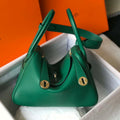 Hermes H073428 Lindy Bag 26 30 H231950 - 26 cm: 26 x 18 x 14 cm / Gold - View 1
