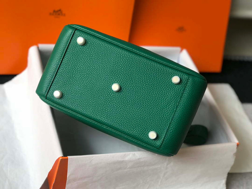 Hermes H073428 Lindy Bag 26 30 H231950