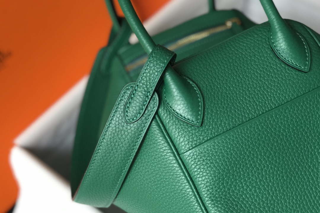 Hermes H073428 Lindy Bag 26 30 H231950