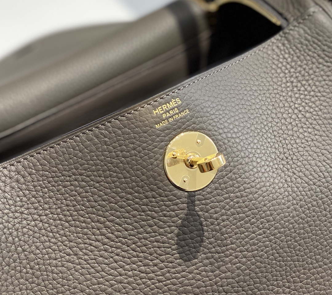 Hermes H073428 Lindy Bag 26 30 H231951