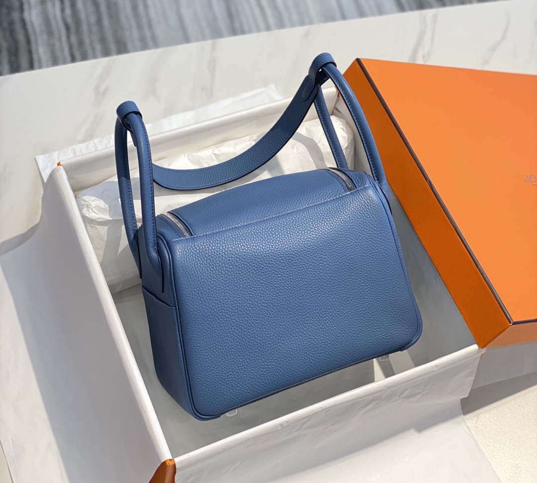 Hermes H073428 Lindy Bag 26 30 H231953