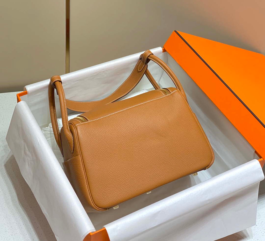 Hermes H073428 Lindy Bag 26 30 H231954
