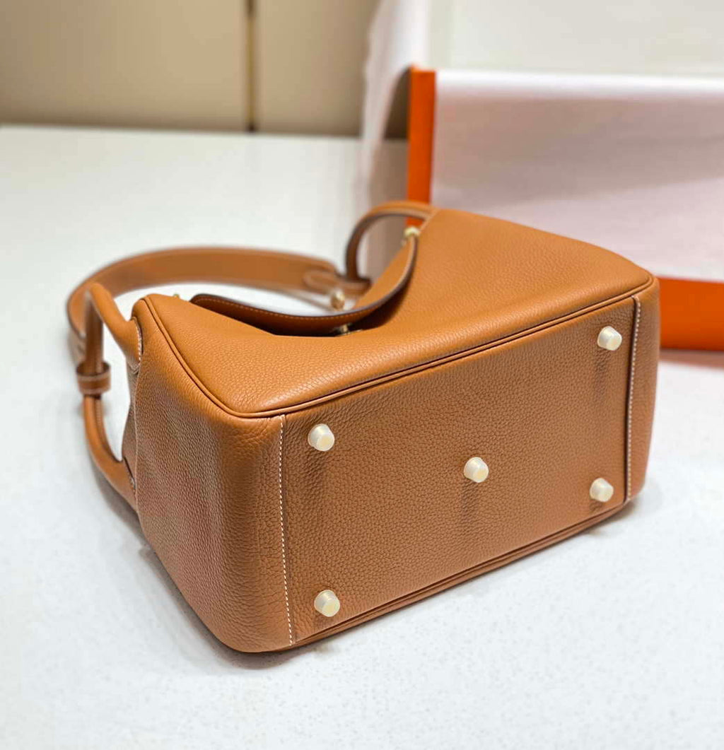 Hermes H073428 Lindy Bag 26 30 H231954