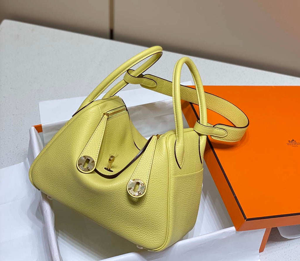 Hermes H073428 Lindy Bag 26 30 H231955
