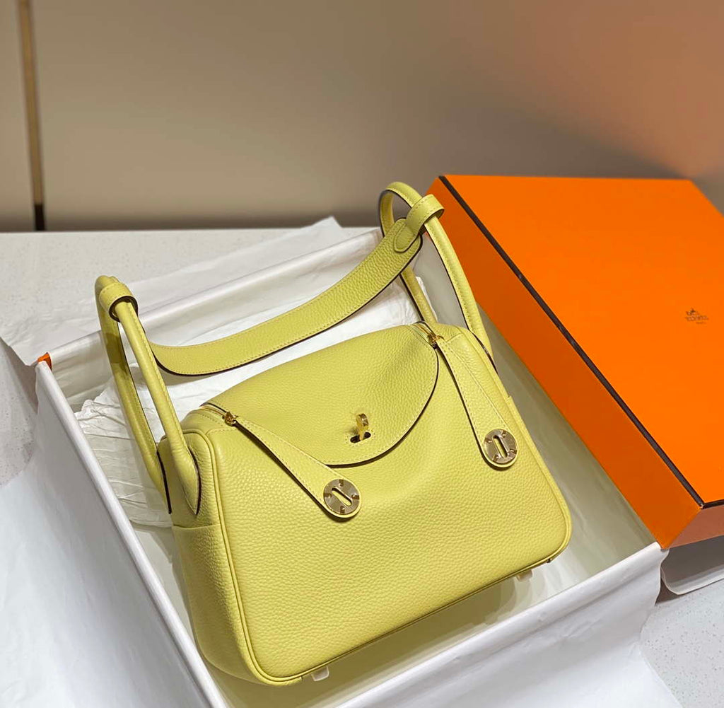 Hermes H073428 Lindy Bag 26 30 H231955