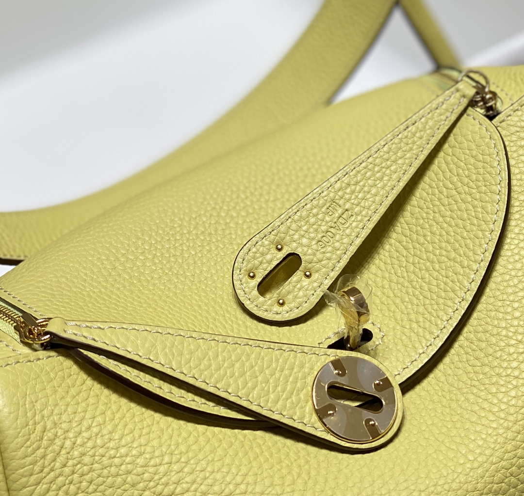 Hermes H073428 Lindy Bag 26 30 H231955
