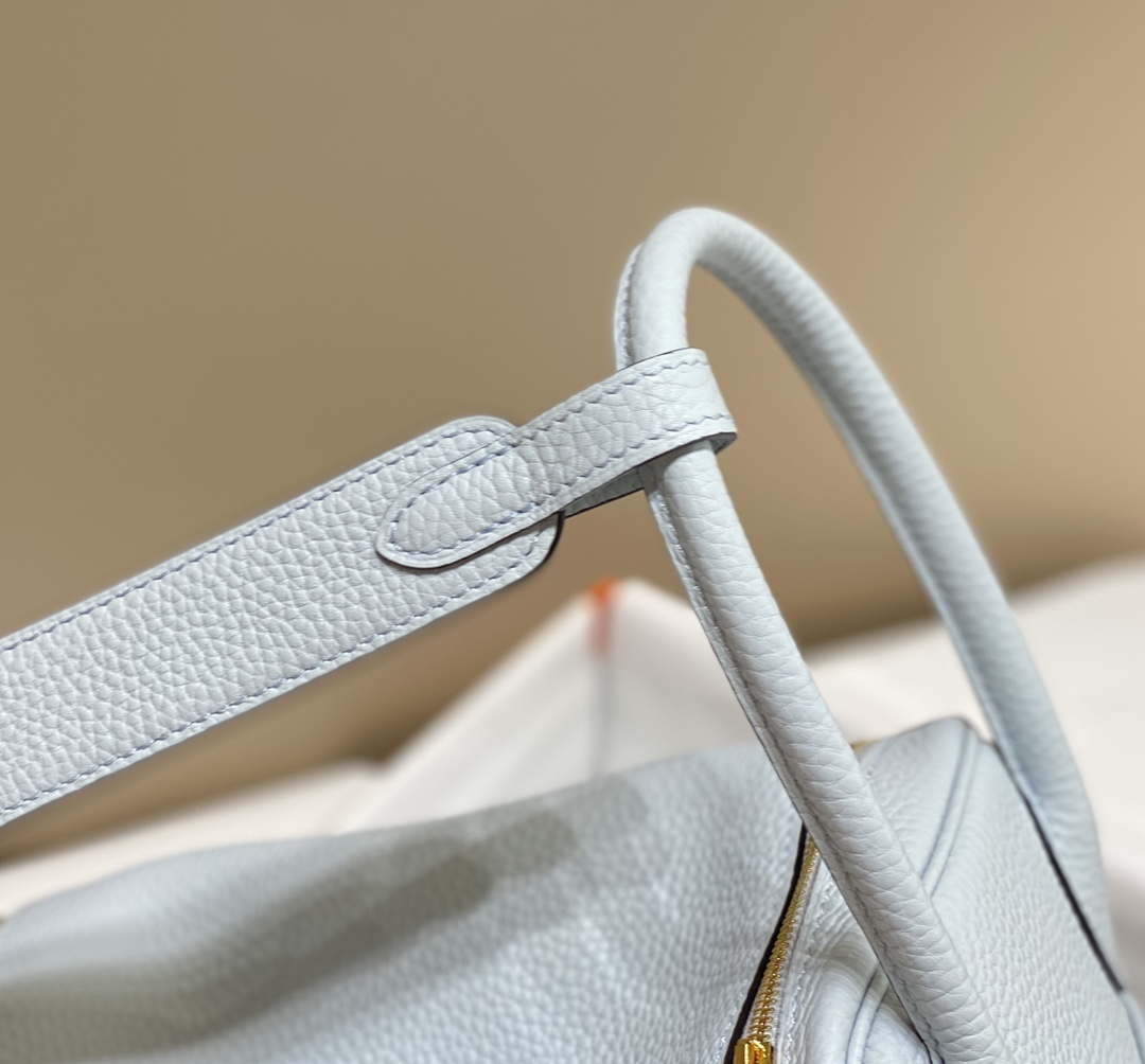 Hermes H073428 Lindy Bag 26 30 H231956