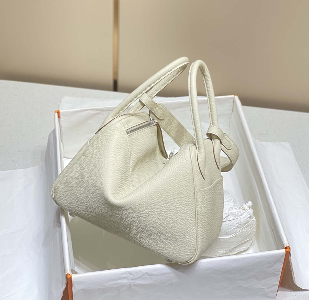 Hermes H073428 Lindy Bag 26 30 H231957
