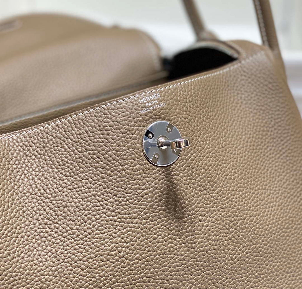 Hermes H073428 Lindy Bag 26 30 H231958