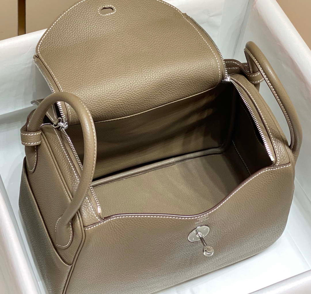 Hermes H073428 Lindy Bag 26 30 H231958