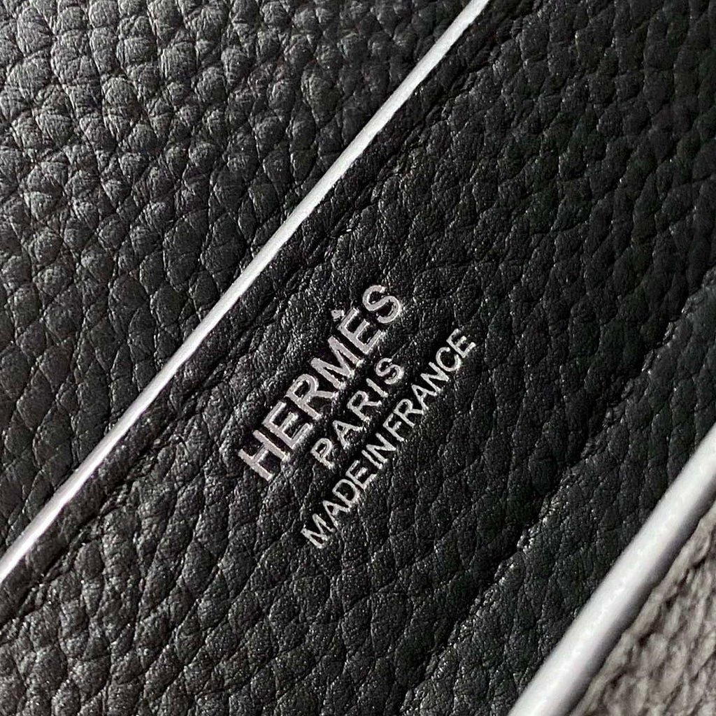 Hermes H074409CBH0 Men Sac a depeches light 1-37 briefcase Black