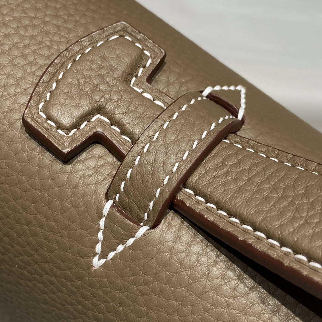 Hermes H074409CBH0 Men Sac a depeches light 1-37 briefcase Elephant Gray