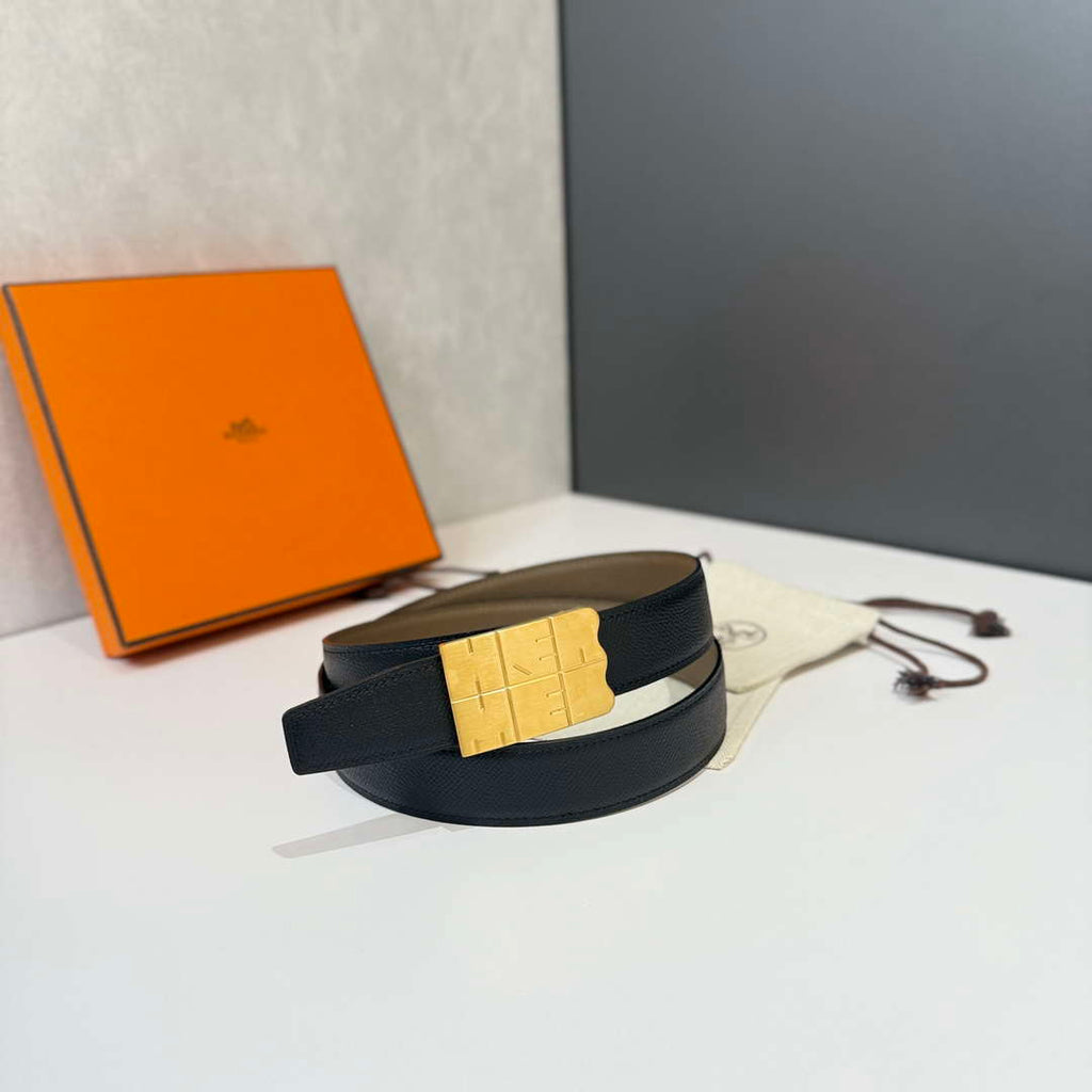 Hermes H074562CK05 H belt buckle & Reversible leather strap 32 mm H88058
