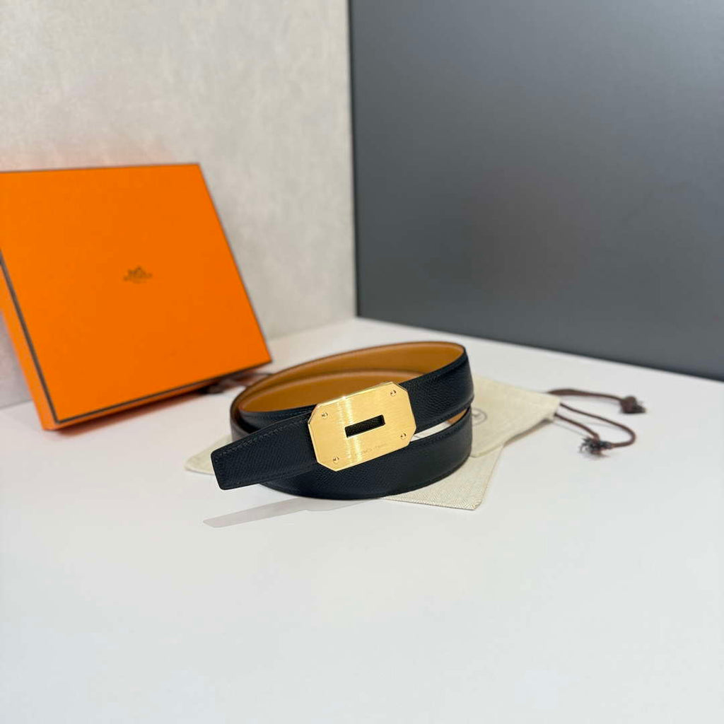 Hermes H074562CK05 H belt buckle & Reversible leather strap 32 mm H88062