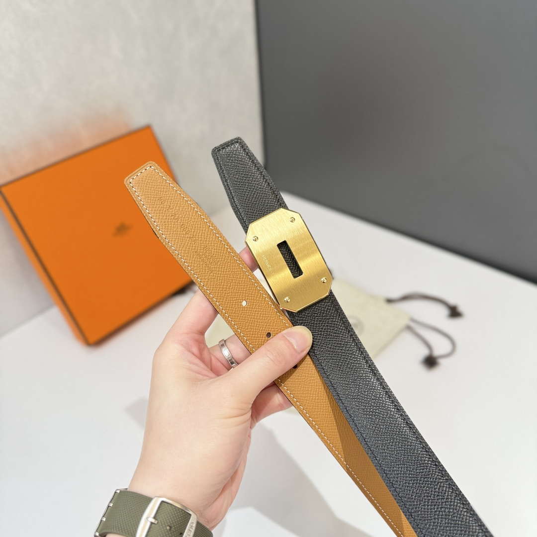 Hermes H074562CK05 H belt buckle & Reversible leather strap 32 mm H88062