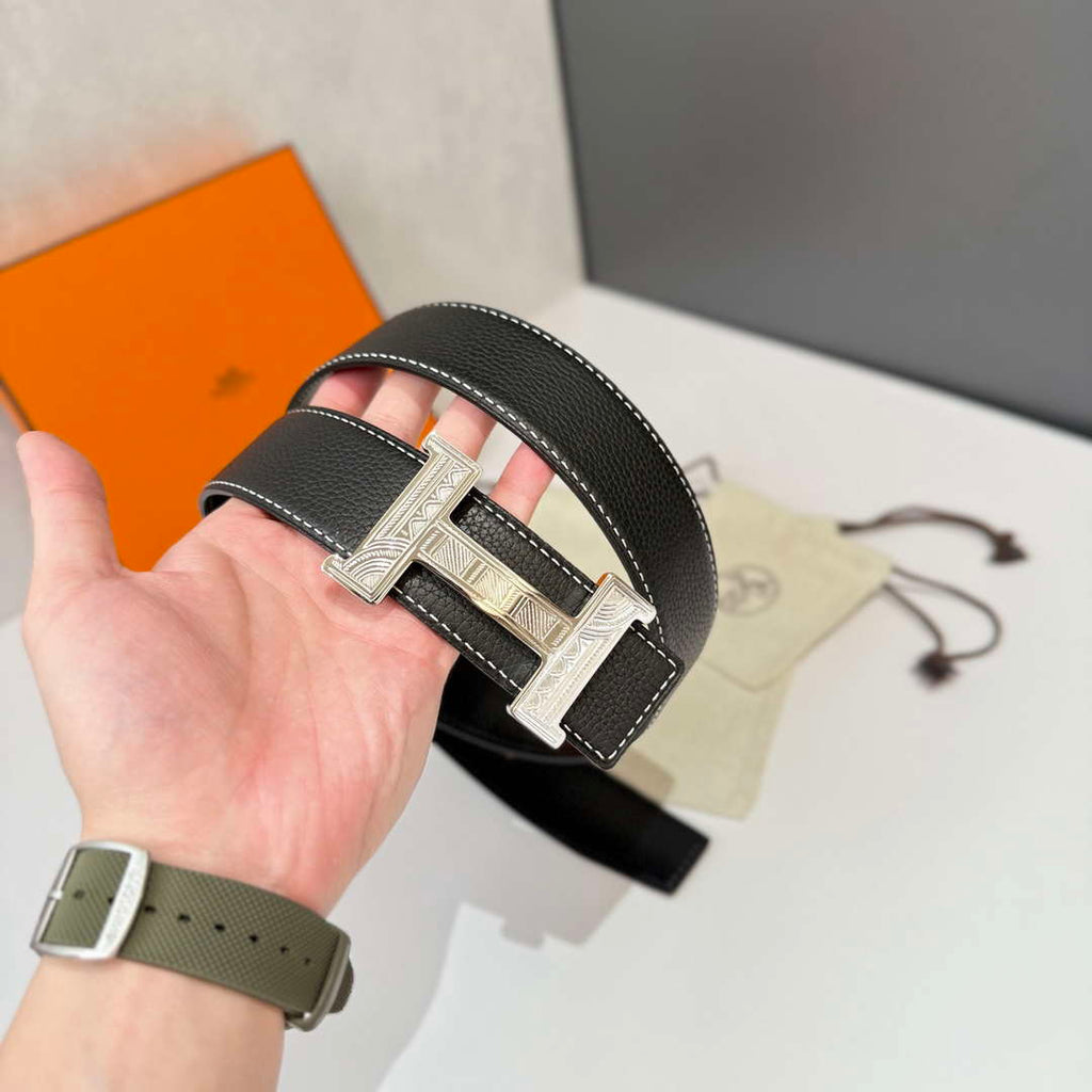 Hermes H074562CP2K H belt buckle & Reversible leather strap H88067