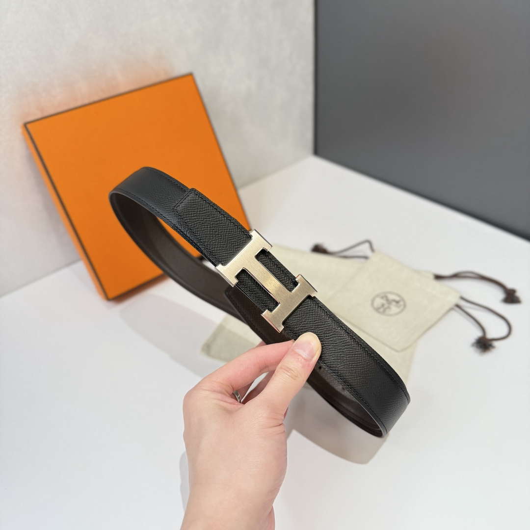 Hermes H074562CP2K H belt buckle & Reversible leather strap H88072