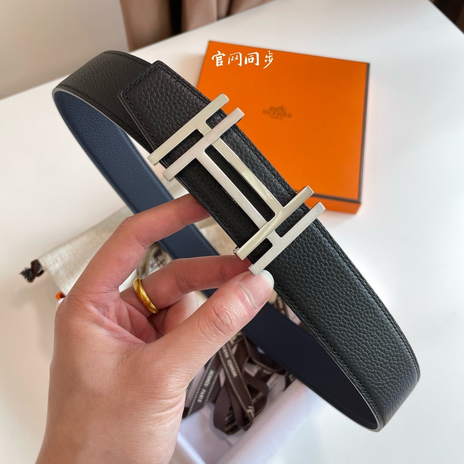 Hermes H074562CUZ3 Constance belt buckle & Reversible leather strap 38 mm H990009