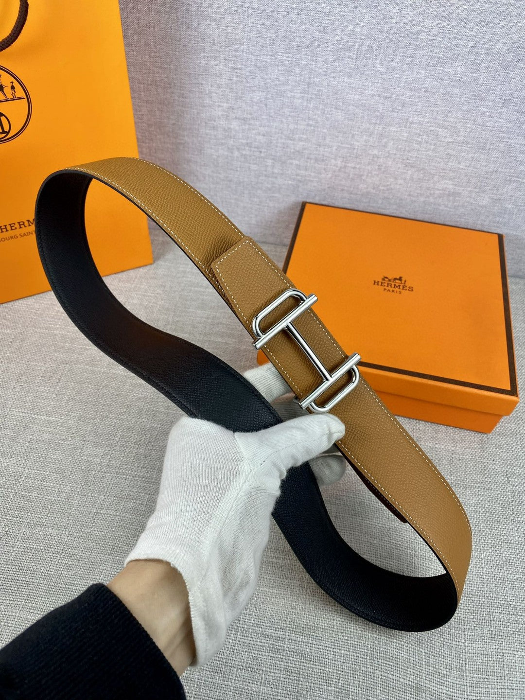 Hermes H074562CUZ3 Constance belt buckle & Reversible leather strap 38 mm H990022 - Gold / '--Please Select-- - View 1