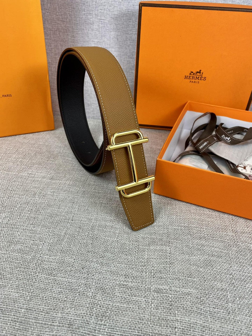 Hermes H074562CUZ3 Constance belt buckle & Reversible leather strap 38 mm H990022