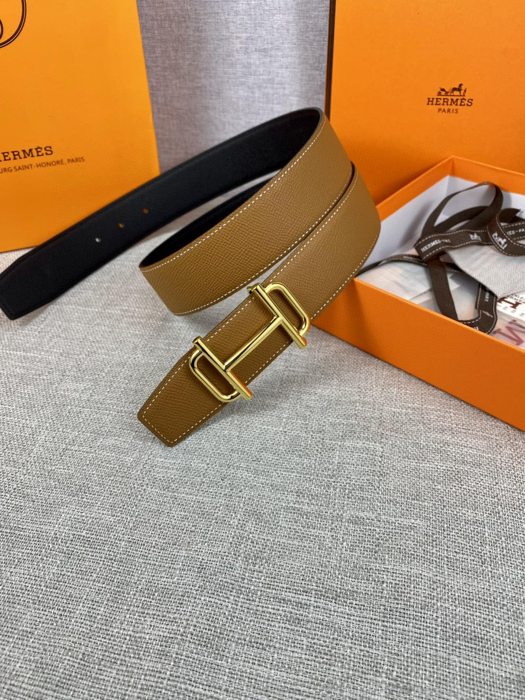 Hermes H074562CUZ3 Constance belt buckle & Reversible leather strap 38 mm H990022